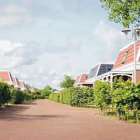 펜션 Bungalowparck Tulp En Zee